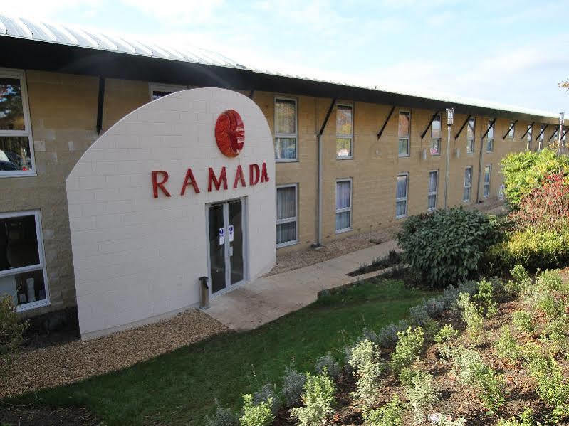 Ramada Oxford Hotel Waterstock Exterior photo